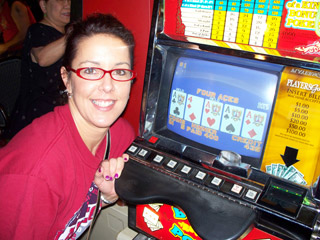 $400 worth of Aces on a Dollar machine for Lisa!!